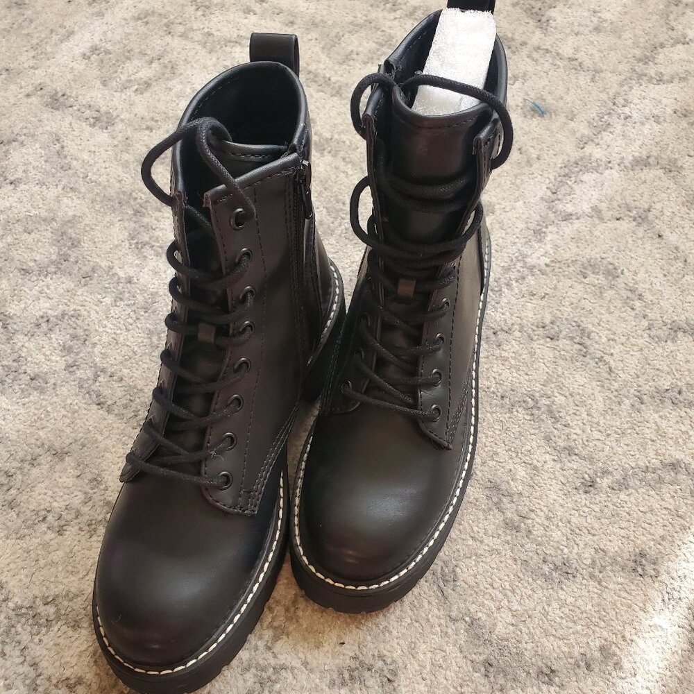 New Madden Girl Womens Size 7M Carra Faux Leather Combat Boots